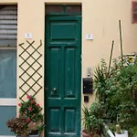 Apartment Nearby Historic Center - 2 Private Bathrooms