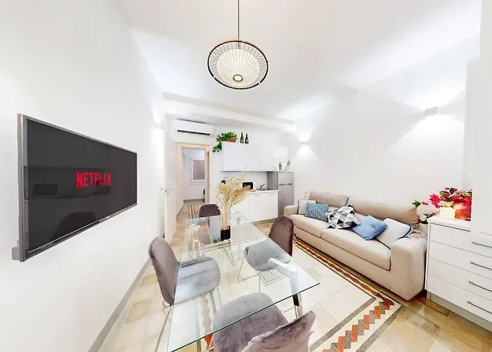 Apartment Nearby Historic Center - 2 Private Bathrooms