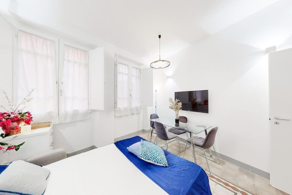Apartment Nearby Historic Center - 2 Private Bathrooms *