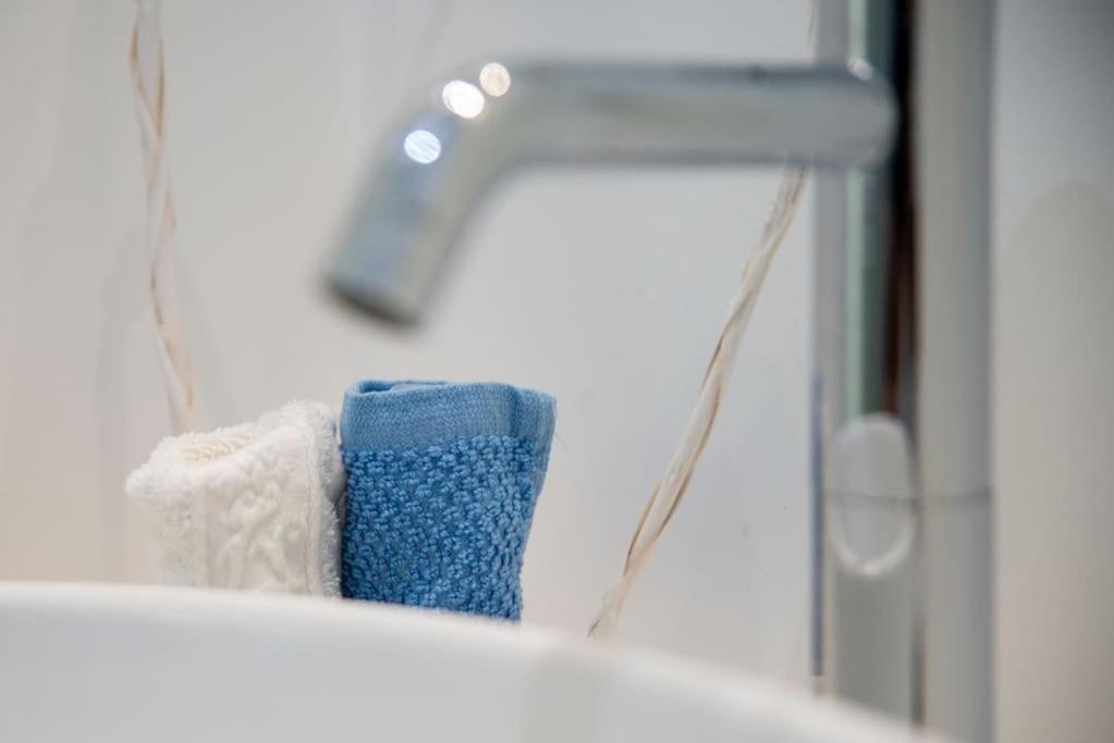 Nearby Historic Center - 2 Private Bathrooms * Cagliari