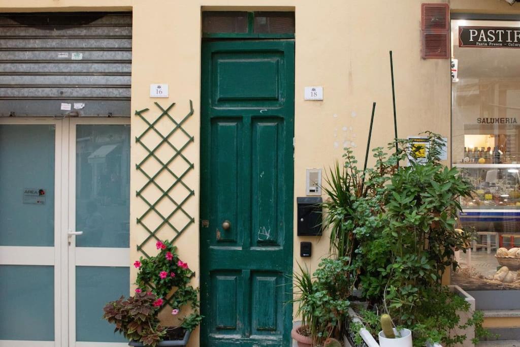 Nearby Historic Center - 2 Private Bathrooms * Cagliari