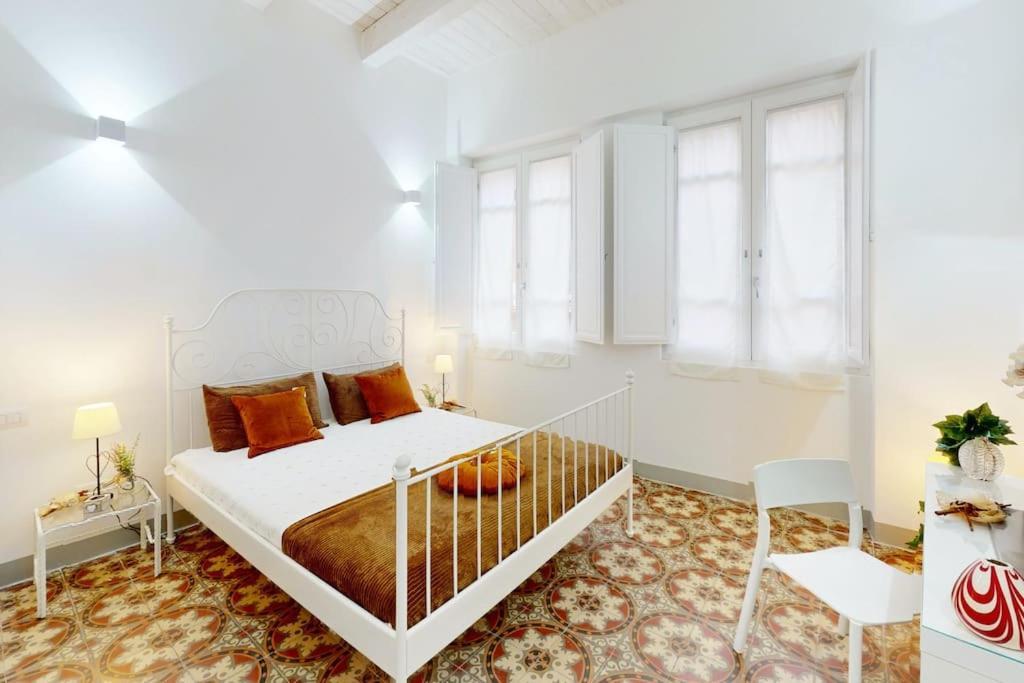 Nearby Historic Center - 2 Private Bathrooms Apartment Cagliari